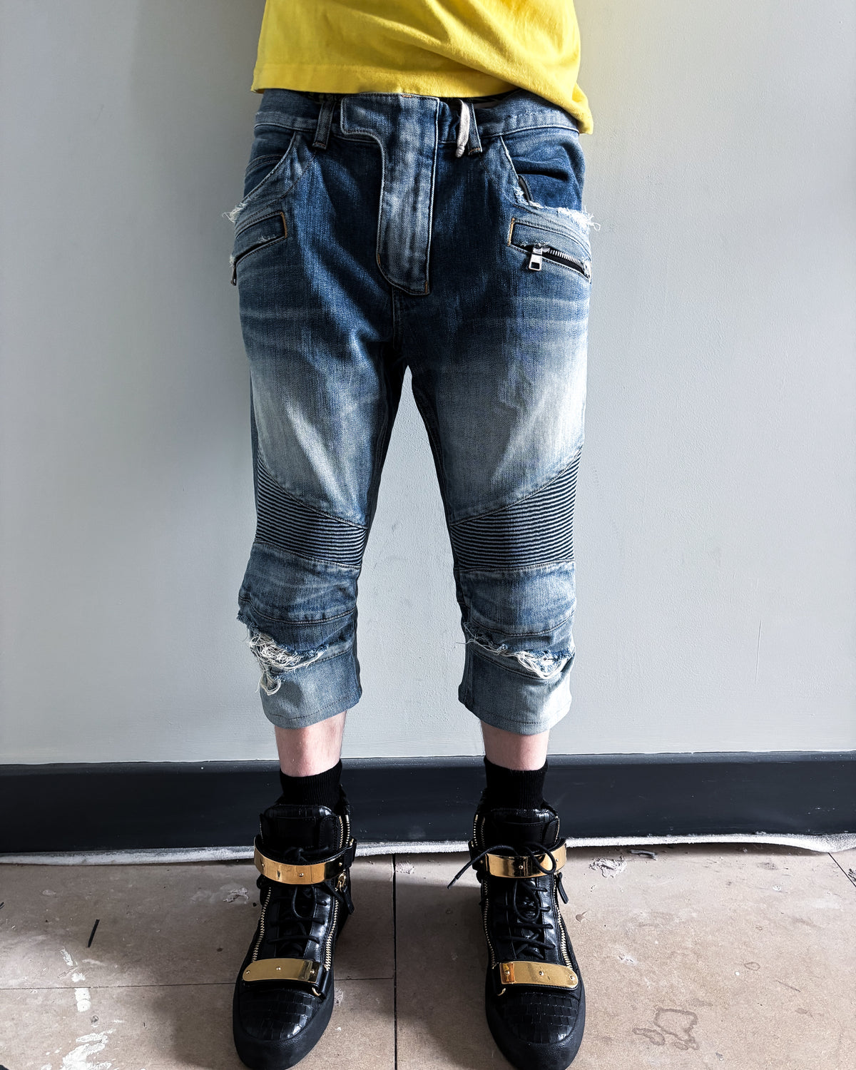 A/W15 DISTRESSED BIKER DENIM SHORTS