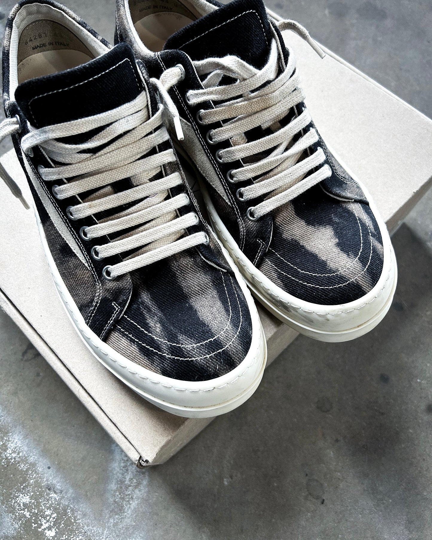 F/W24 ‘PORTERVILLE’ SUN BLEACHED VINTAGE SNEAKERS