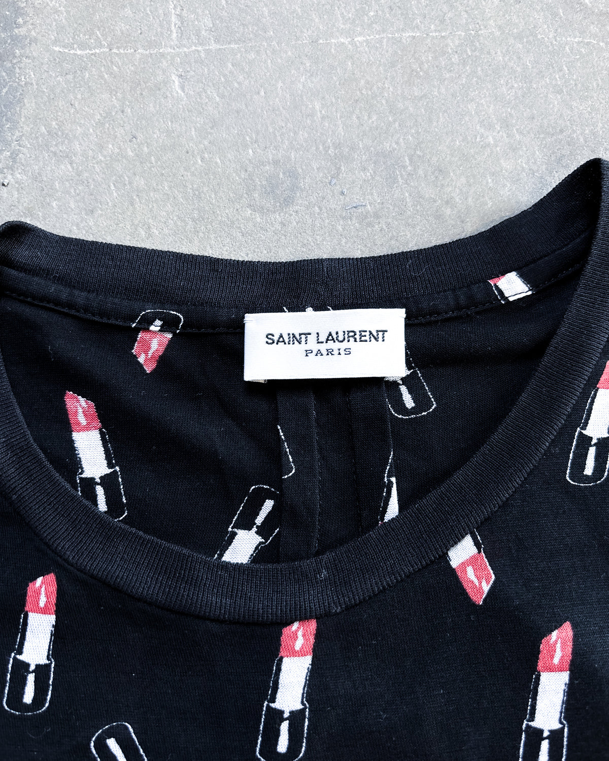 A/W15 LIPSTICK T-SHIRT