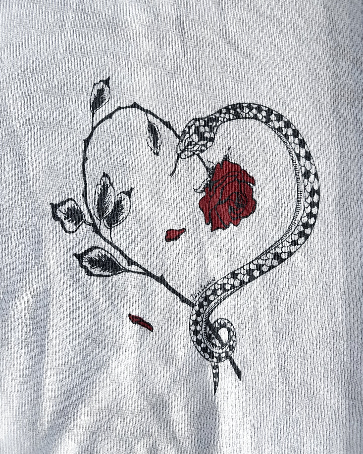 F/W18 SNAKE HEART CREWNECK