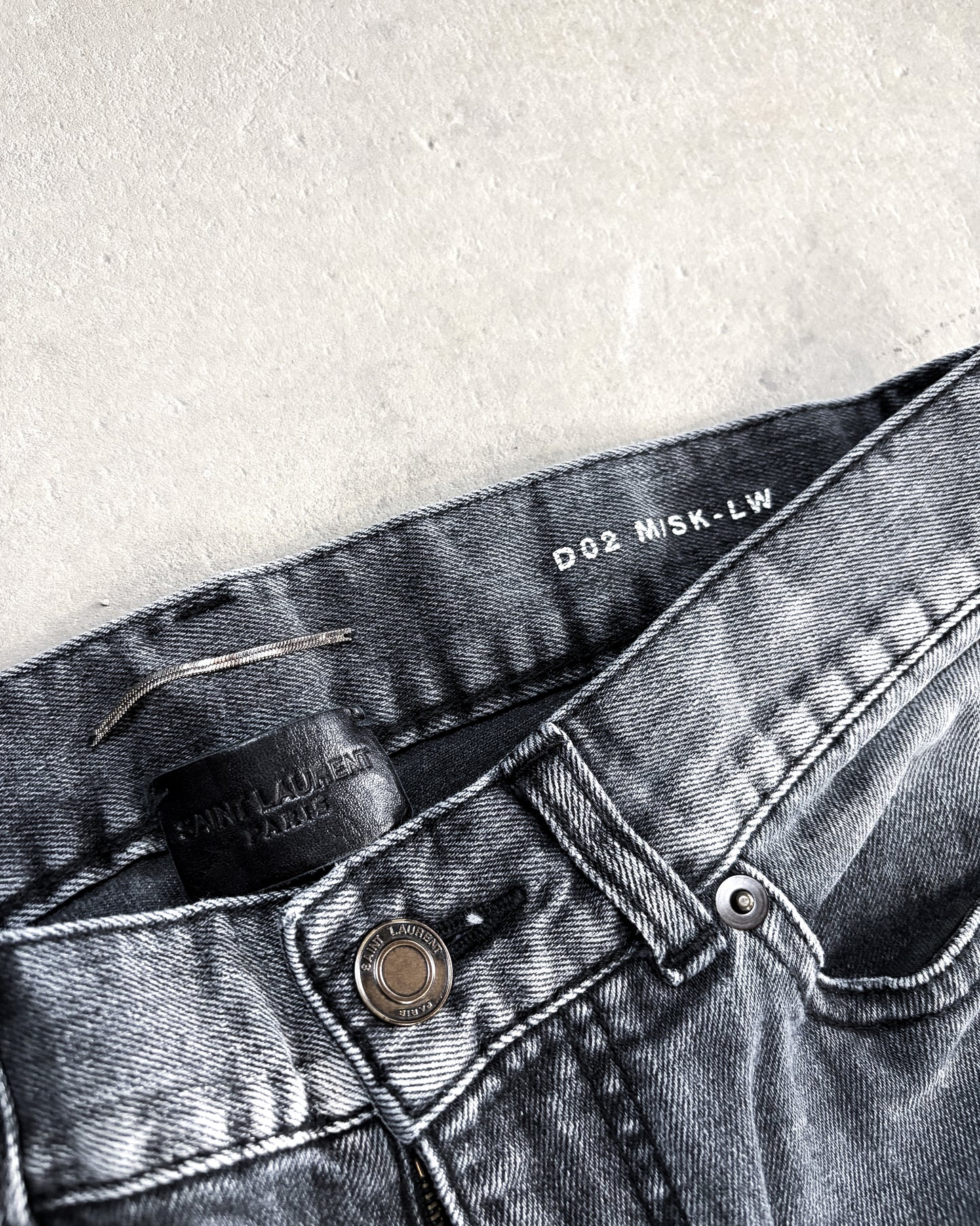 F/W18 FADED GREY DO2 DENIM