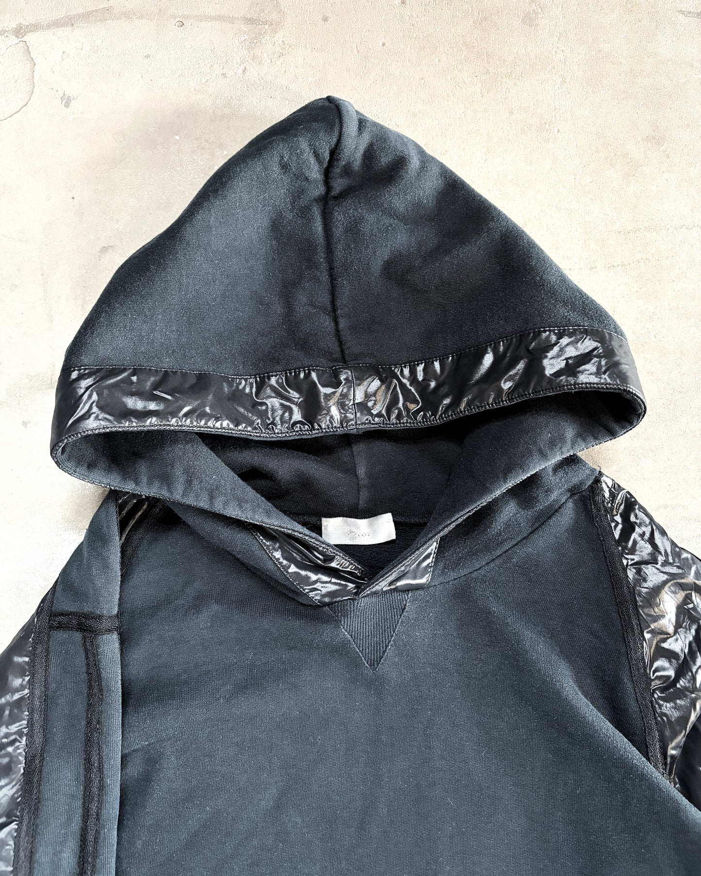 A/W07 “NAVIGATE” NYLON RAGLAN HOODIE