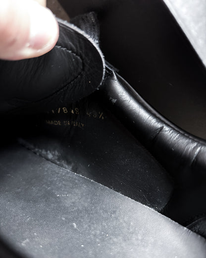 S/L04 BLACK LOW TOP SNEAKER