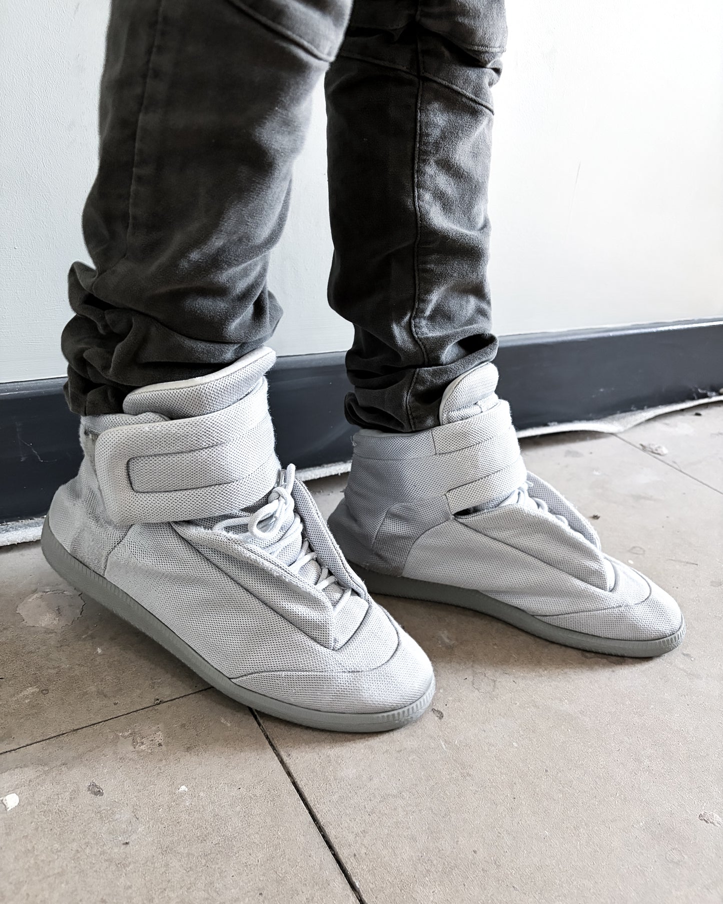 LIGHT GREY NETTED FUTURES