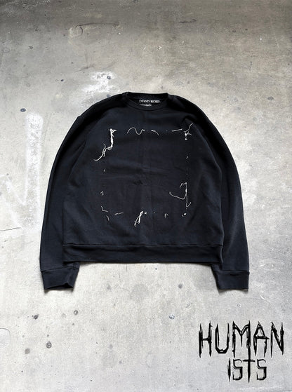 ERD LOOSE THREAD CREWNECK SWEATER