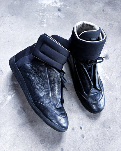 F/W16 TWO TONE BLACK FUTURES