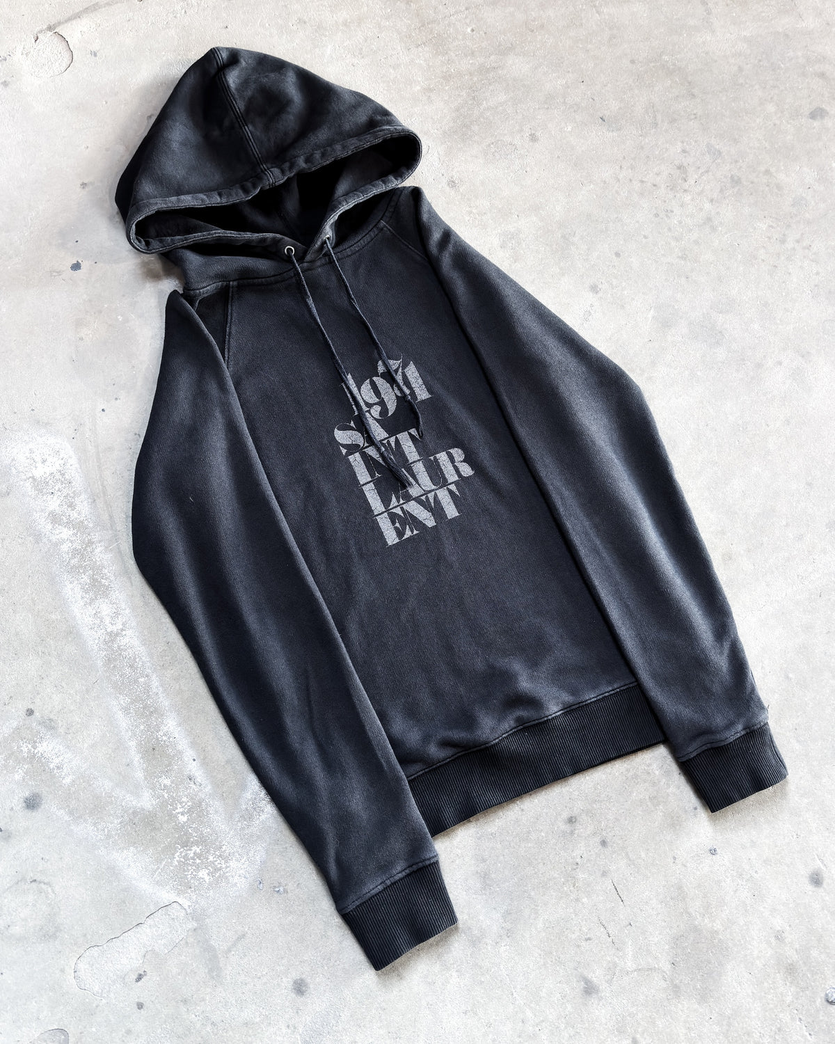 F/W19 BLACK 1971 HOODIE