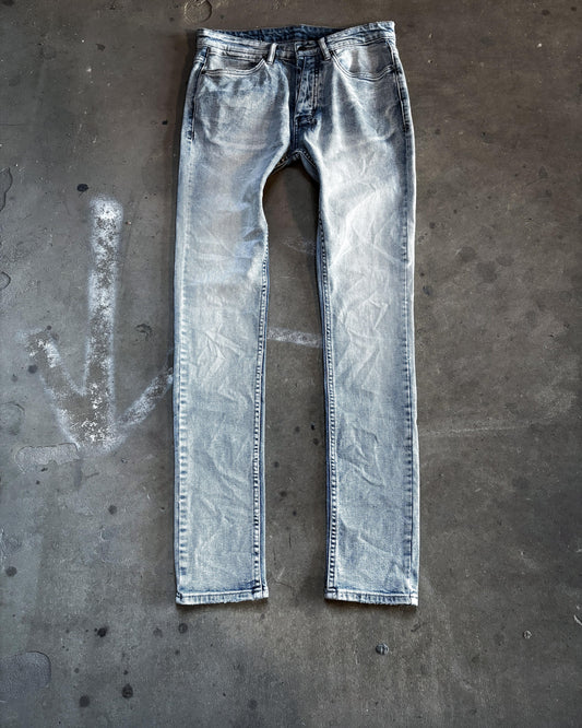 LIGHT WASH BLUE VAN WINKLE DENIM