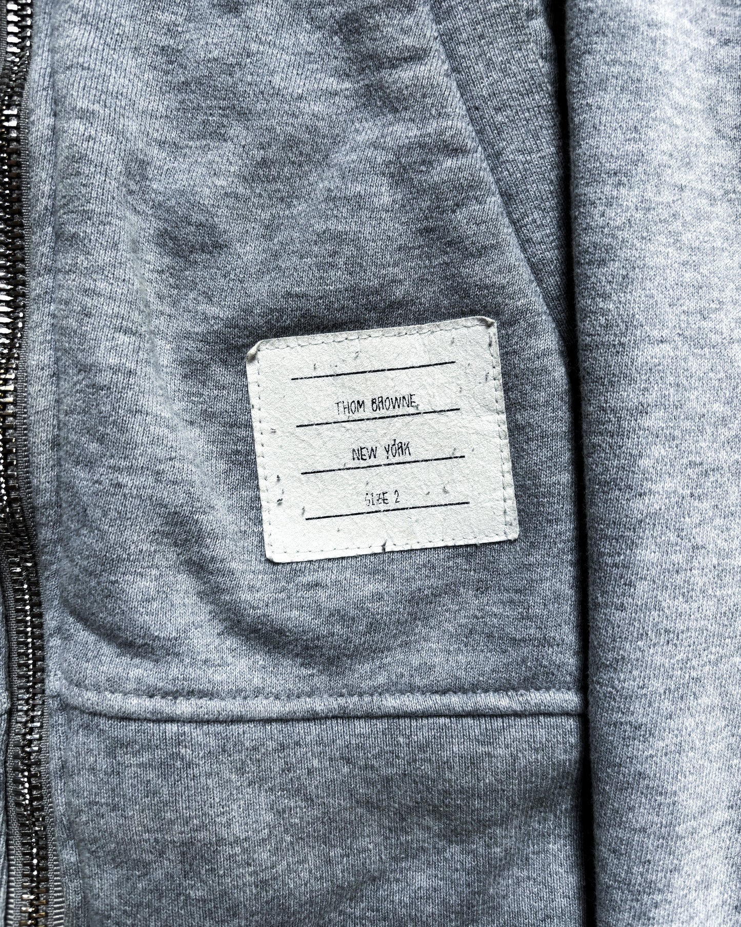GREY 4-BAR ZIP UP