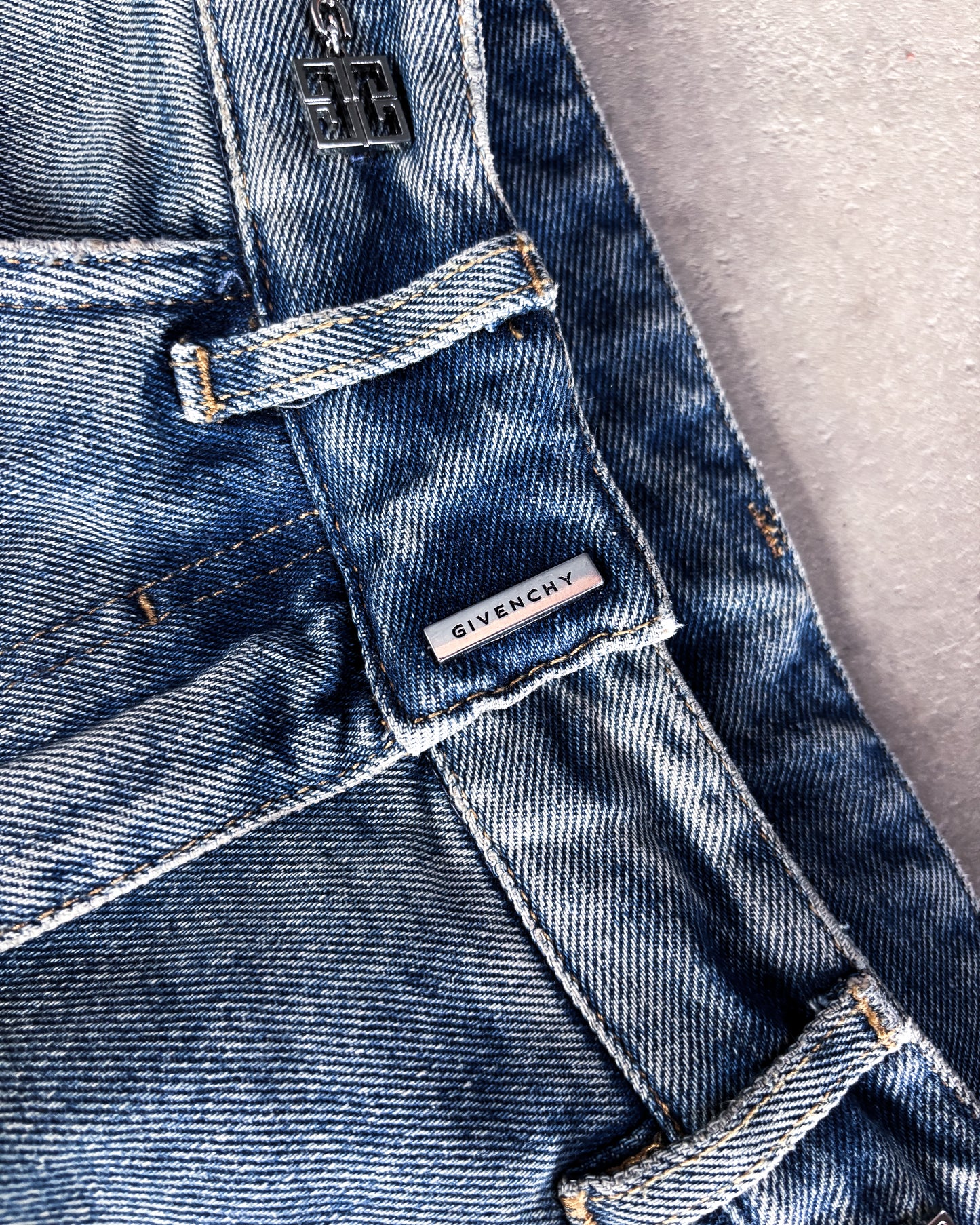 S/S24 FLARED 4G CHAIN DENIM