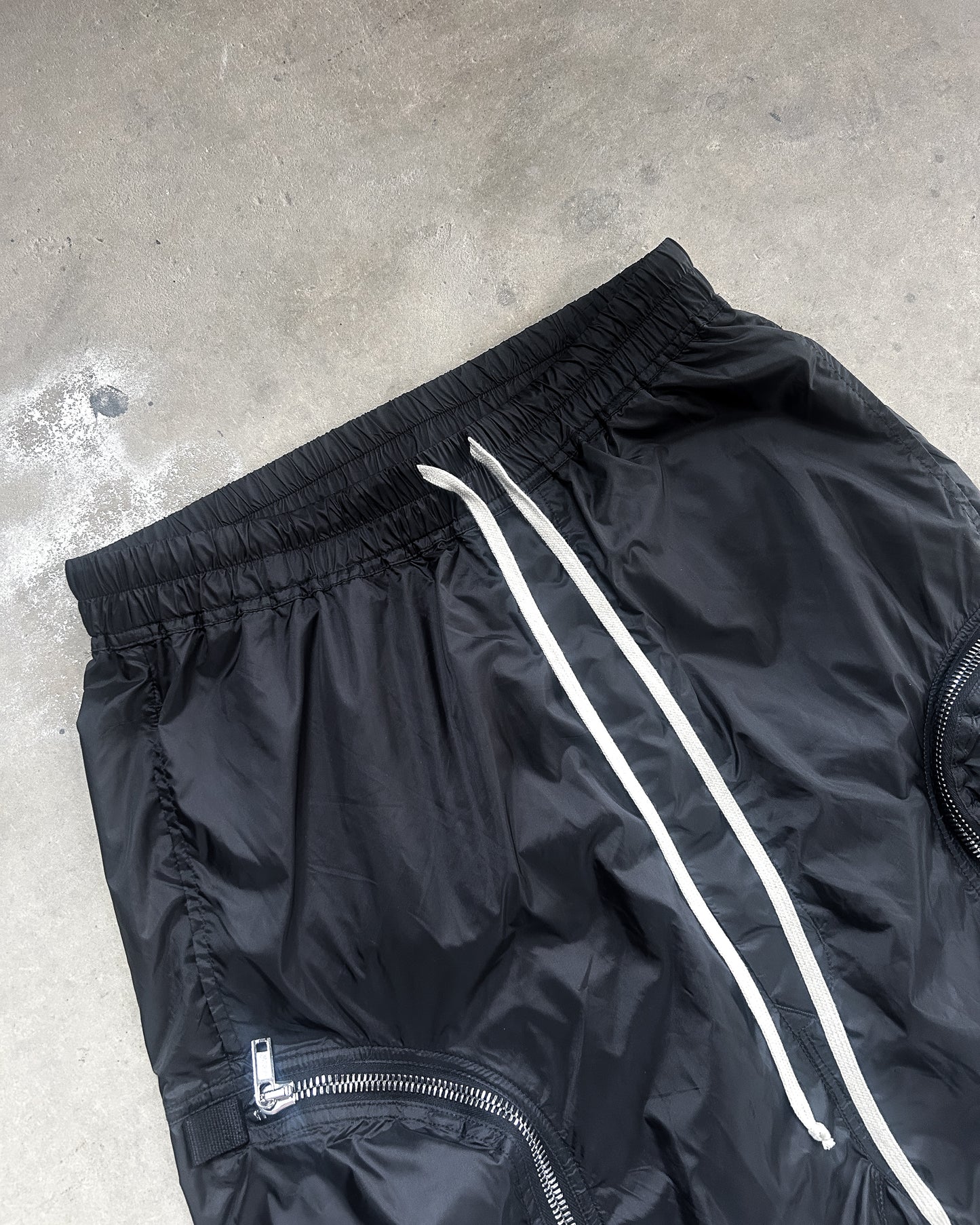 NYLON BAUHAUS SHORTS
