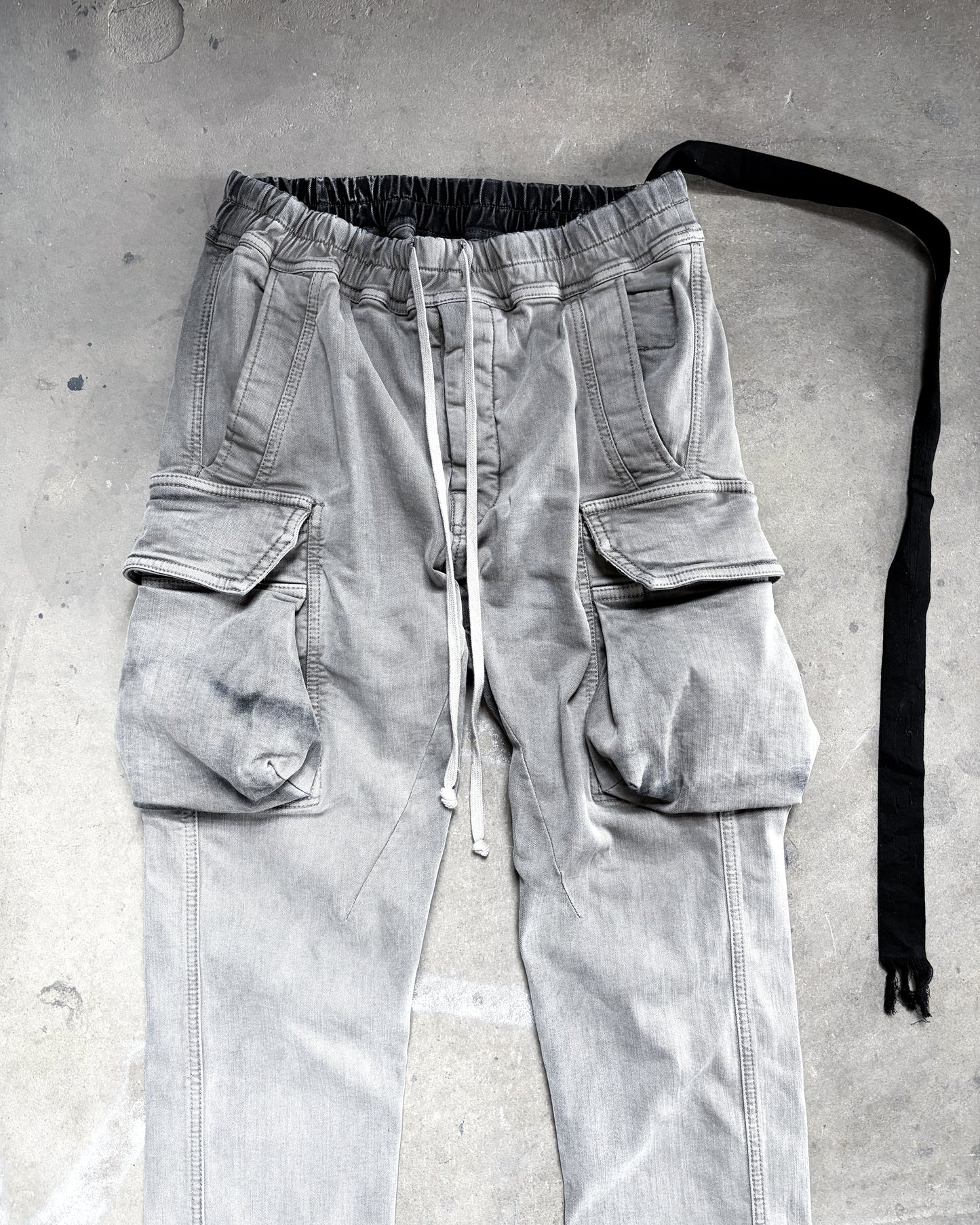 F/W23 MINERAL PEARL MASTODON CARGOS