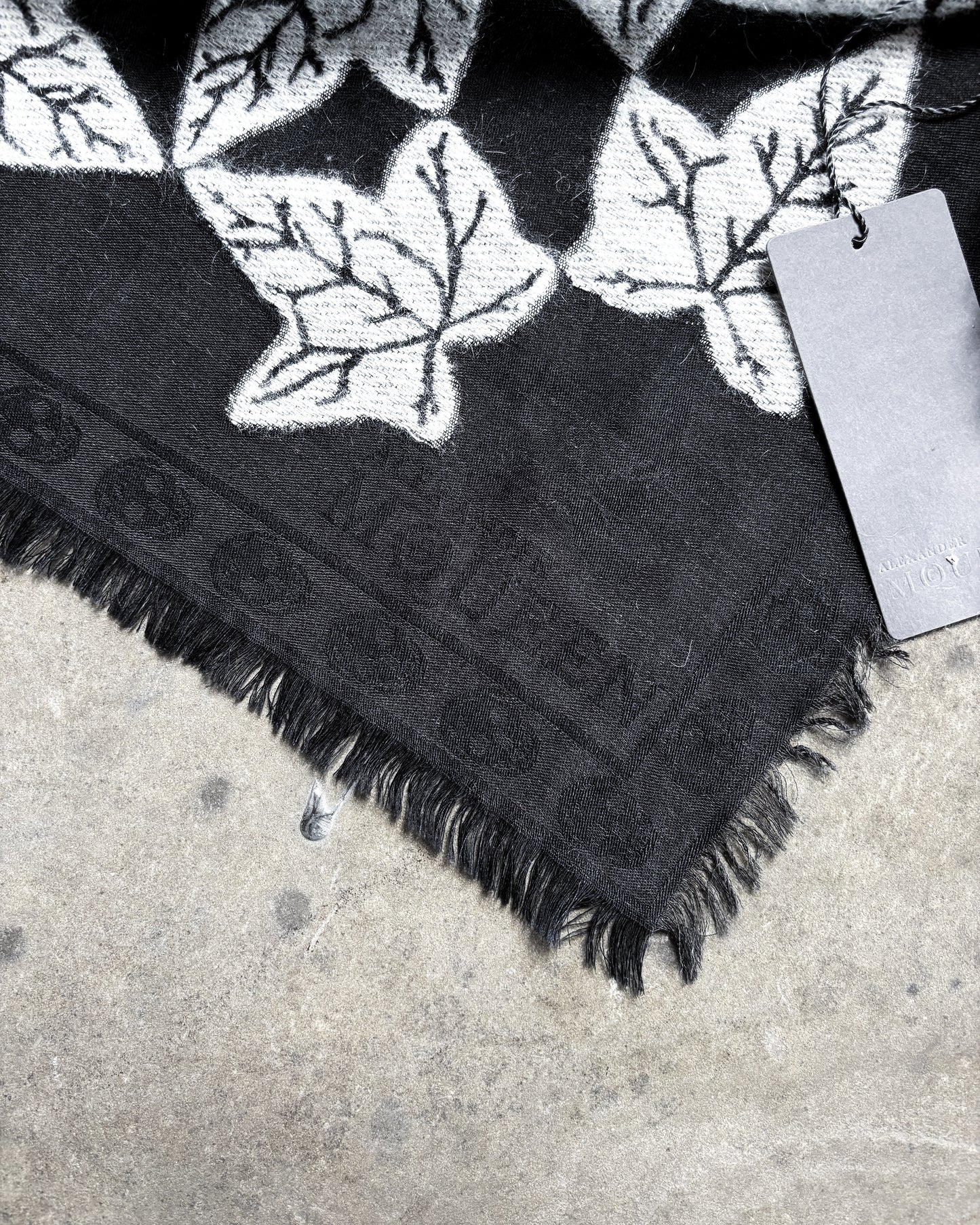 MOHAIR IVY SCARF