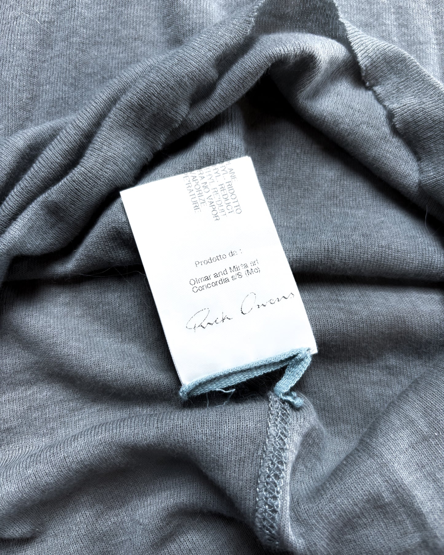 S/S09 “STRUTTER” MOUTHWASH LONGSLEEVE