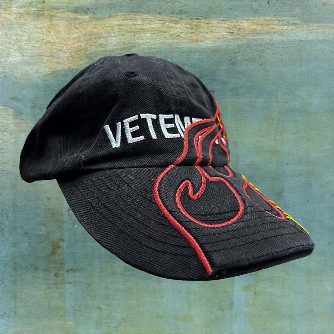 AW18 VETEMENTS FLAME CAP