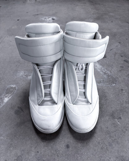 S/S26 WHITE LEATHER FUTURES