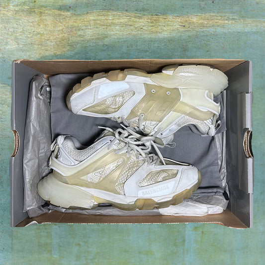 TRACK 1 CLEAR SOLE WHITE