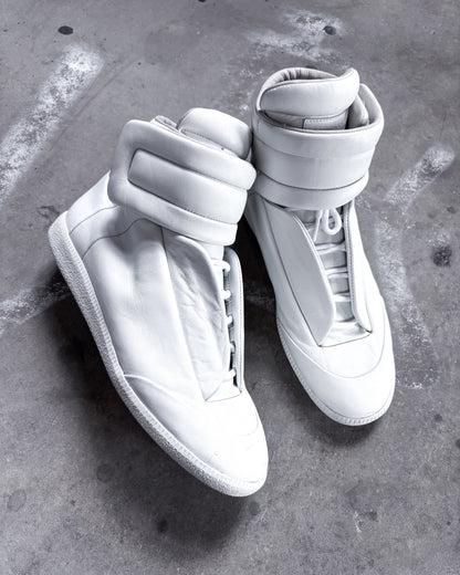 S/S26 WHITE LEATHER FUTURES