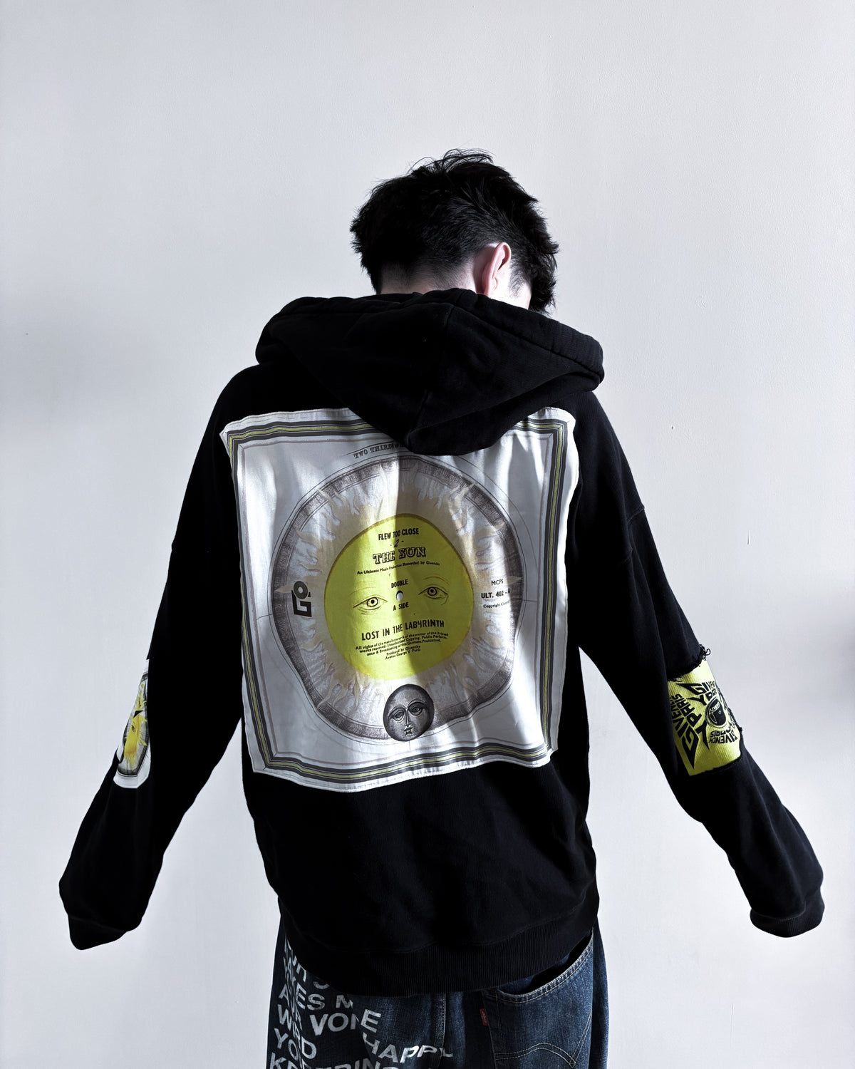 LABYRINTH SUN ZIP UP