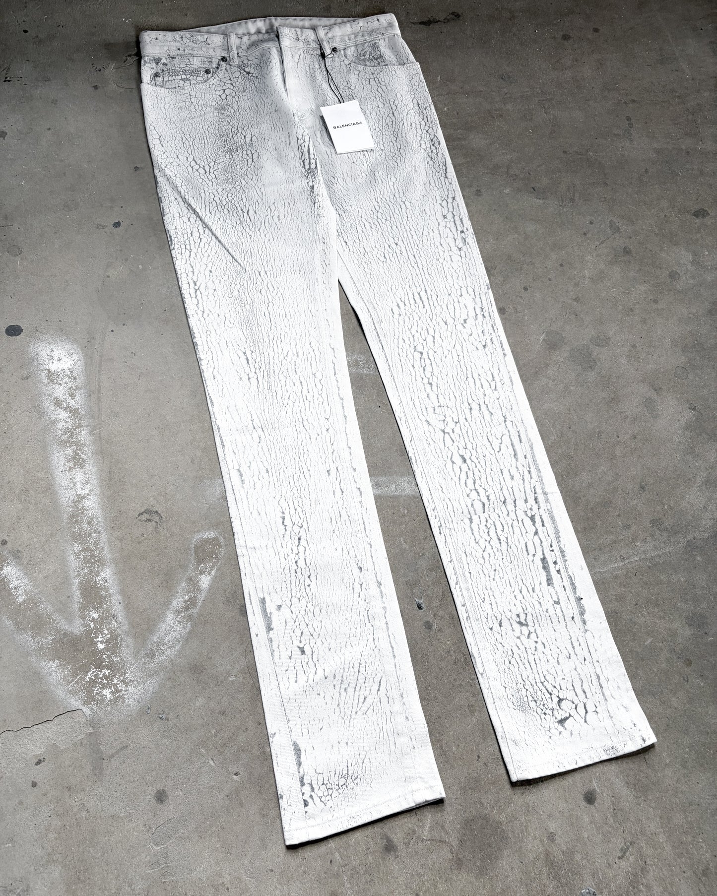 A/W14 WHITE CRACKED PAINT DENIM