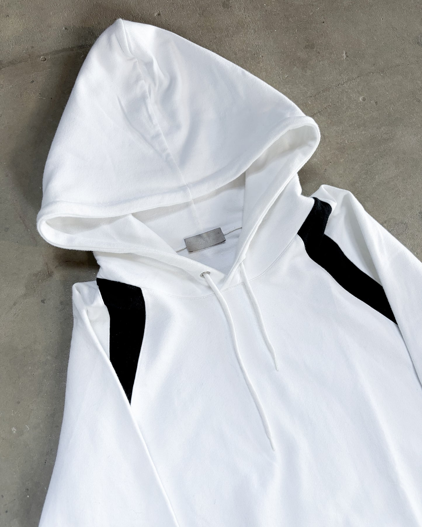 A/W06 “THESE GREY DAYS” WHITE EYELET HOODIE