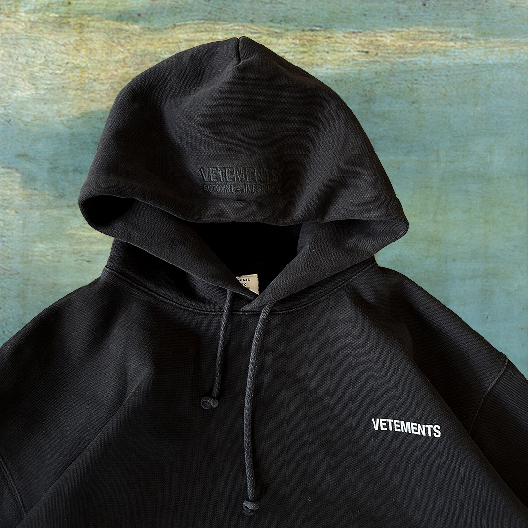 VETEMENTS AW21 DOUBLE LOGO HOODIE