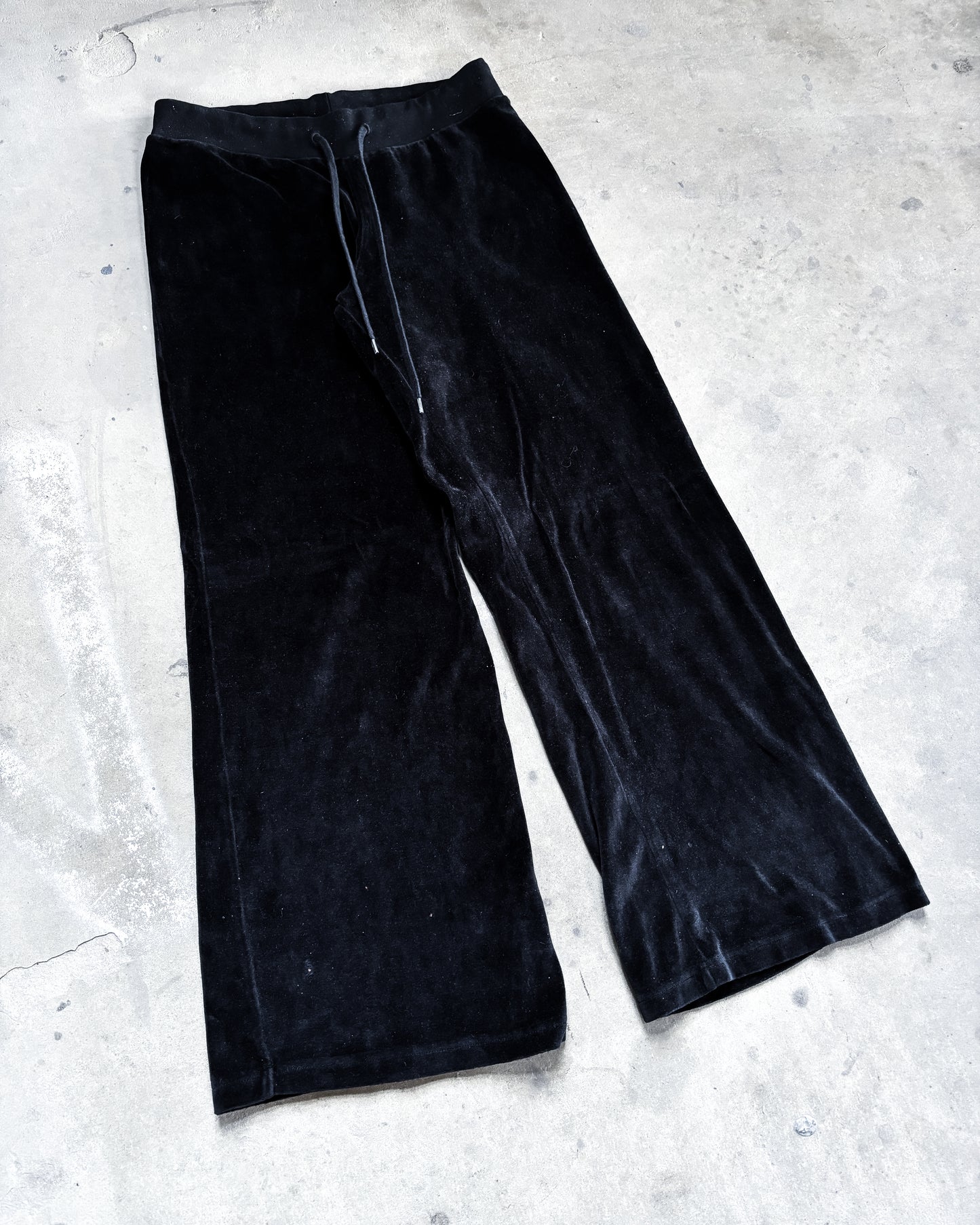 F/W23 VELVET FLARED SWEATPANTS