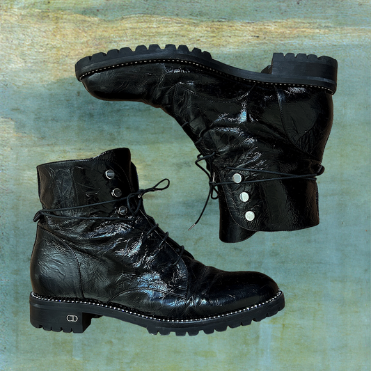 AW19 PATENT LEATHER COMBAT REBELLE BOOTS