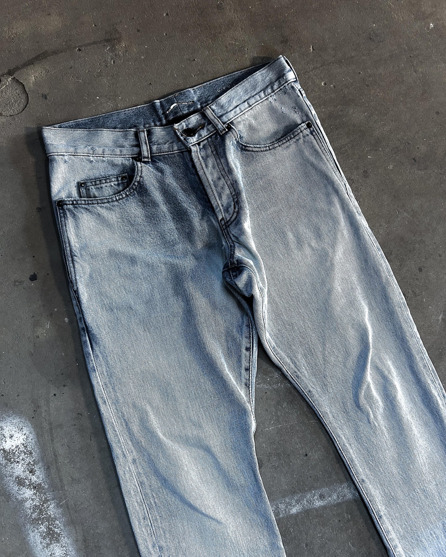 LIGHT BLUE D18 DENIM