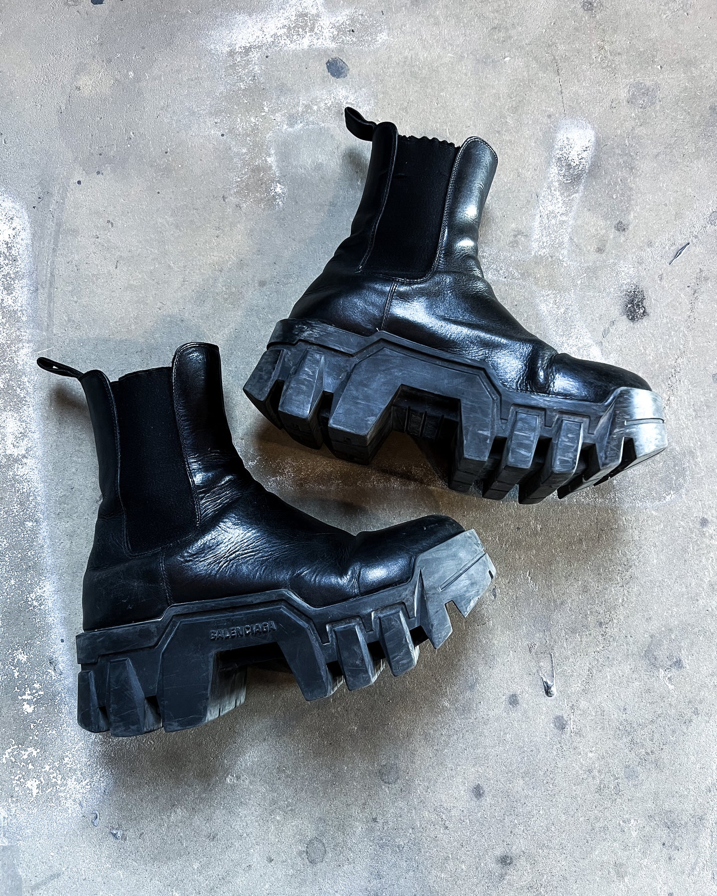 BULLDOZER PULL ON BOOTS