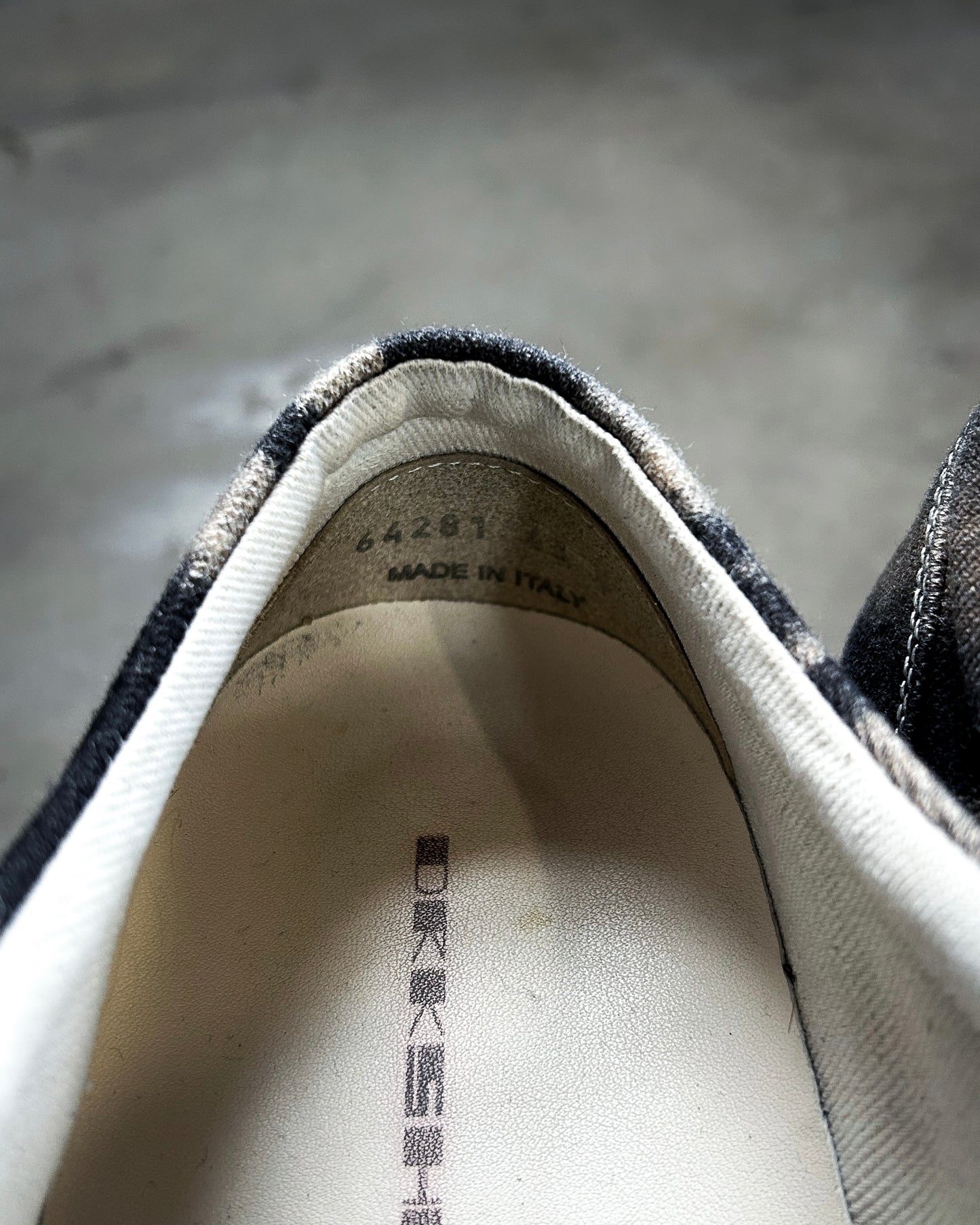 F/W24 ‘PORTERVILLE’ SUN BLEACHED VINTAGE SNEAKERS