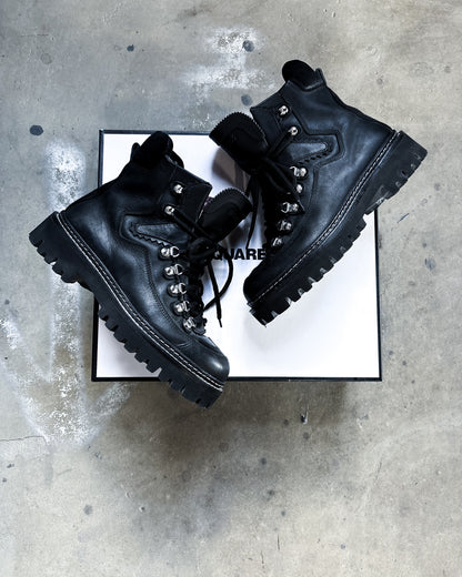 A/W22 BLACK CANADIAN HIKING BOOTS