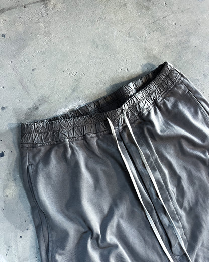 DUST POD SHORTS