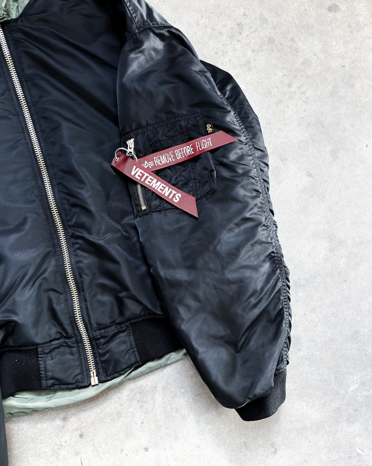 S/S17 ALPHA INDUSTRIES BOMBER JACKET