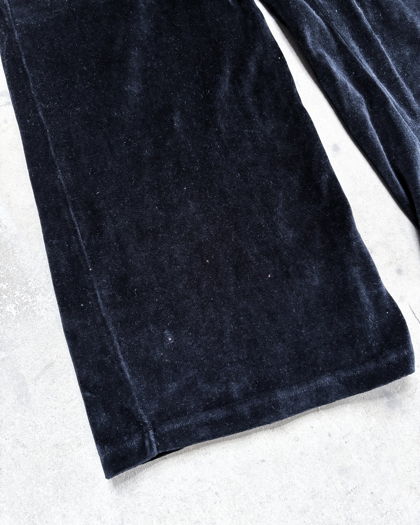 F/W23 VELVET FLARED SWEATPANTS