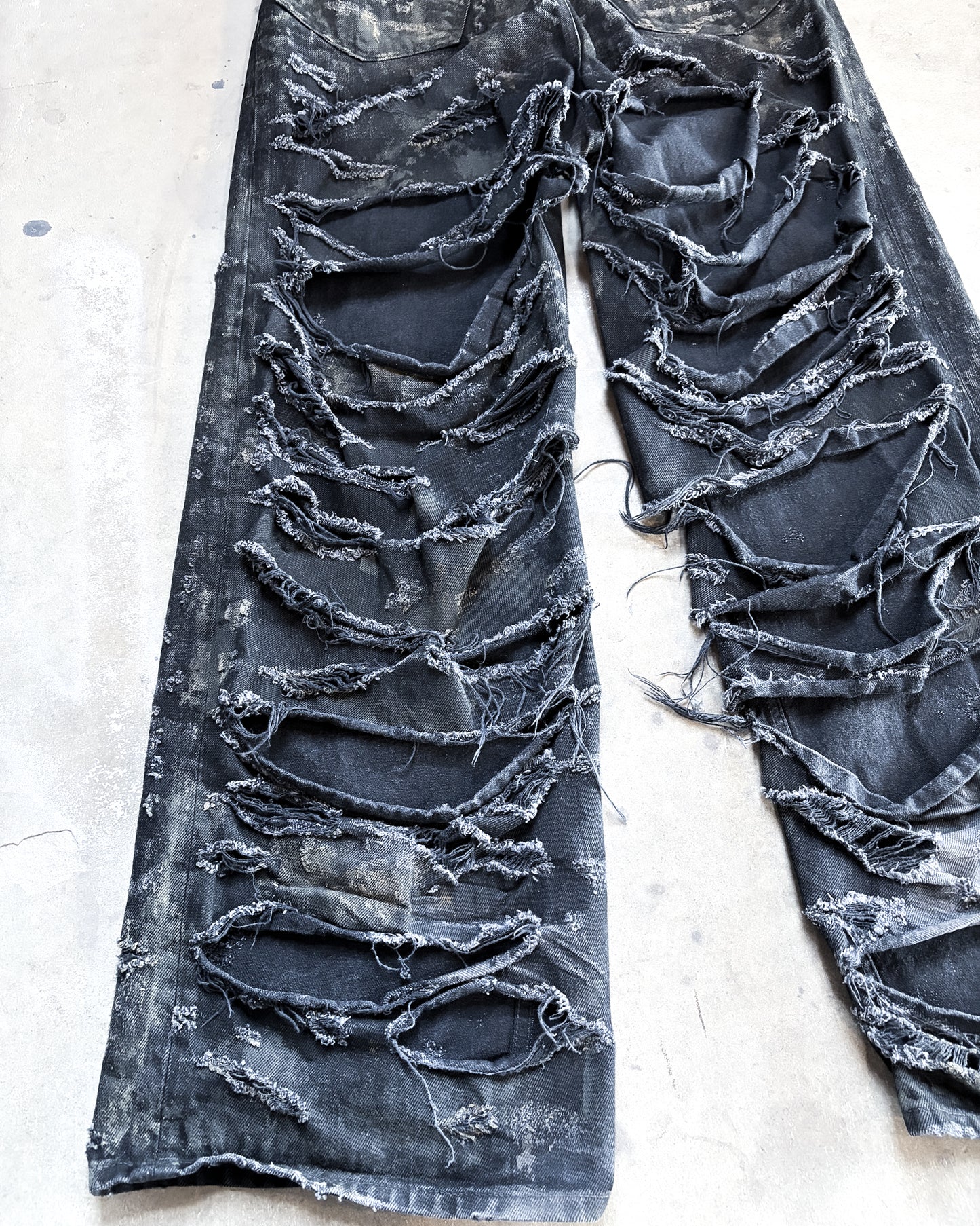 SS23 MUDSHOW DESTROYED DENIM