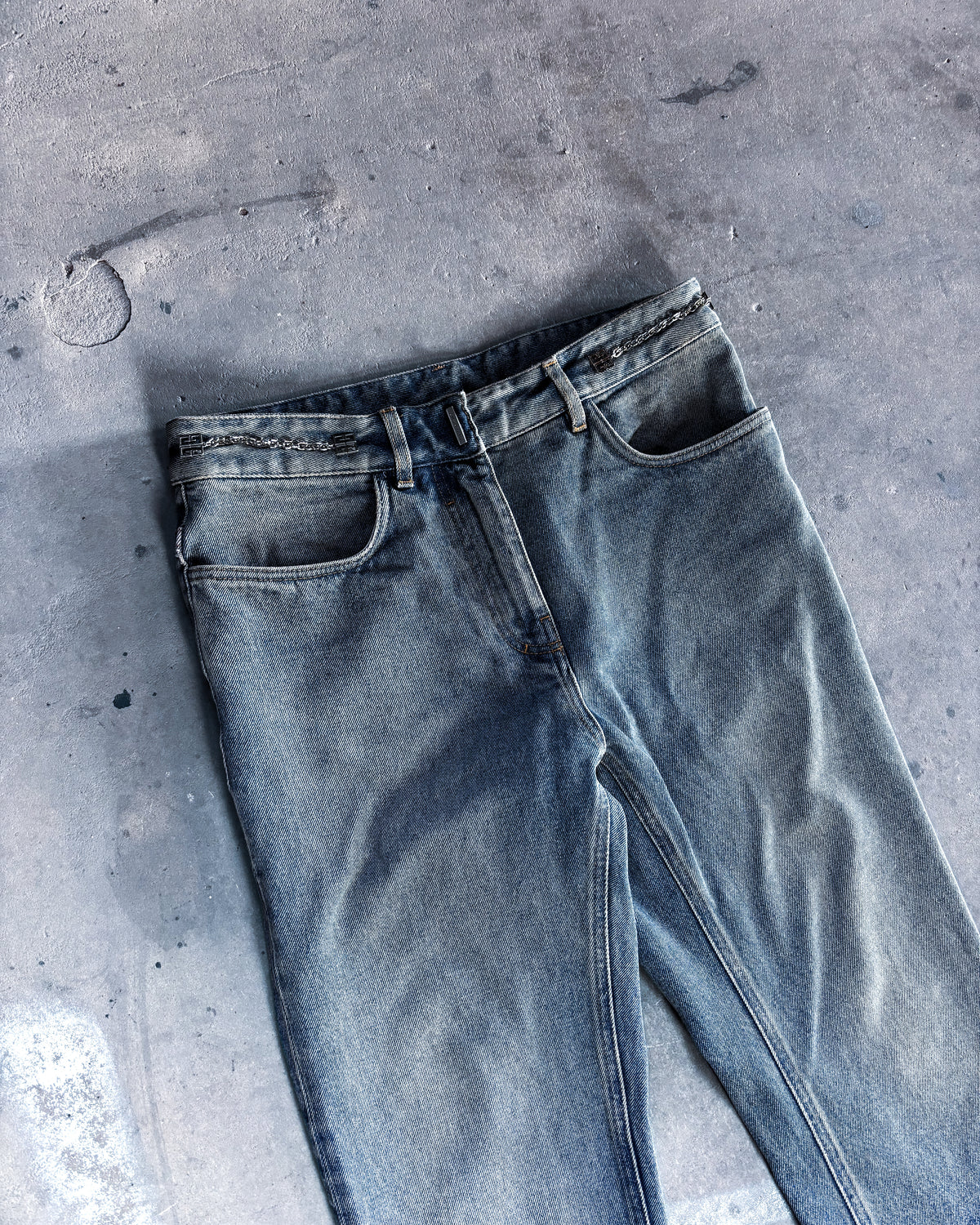 S/S24 FLARED 4G CHAIN DENIM