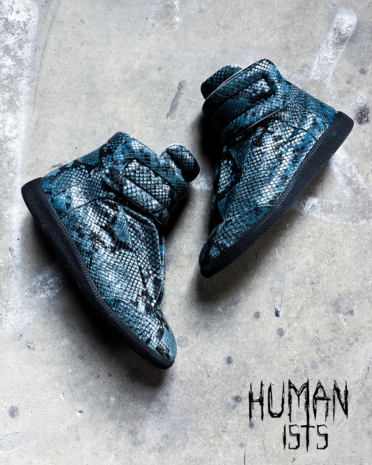 S/S17 BLUE PYTHON FUTURES