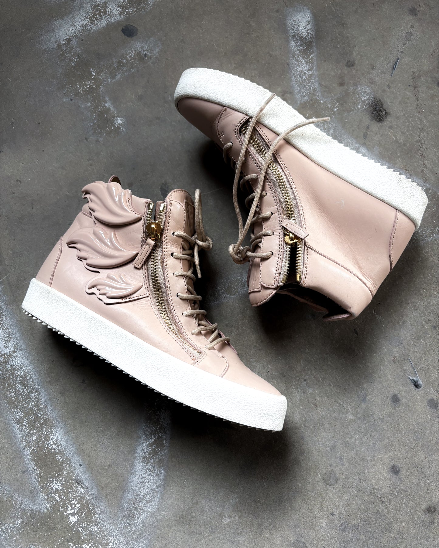 PINK WINGS ‘KRISS’ HIGH TOPS