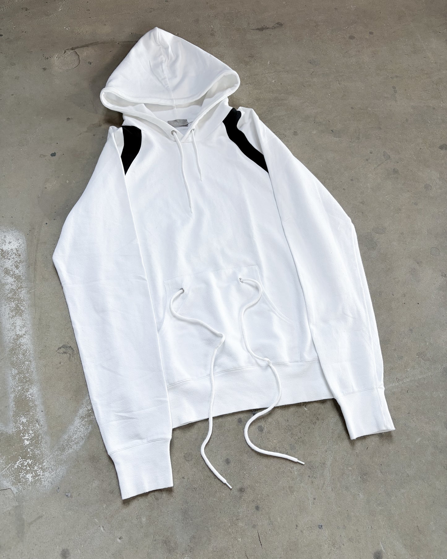 A/W06 “THESE GREY DAYS” WHITE EYELET HOODIE
