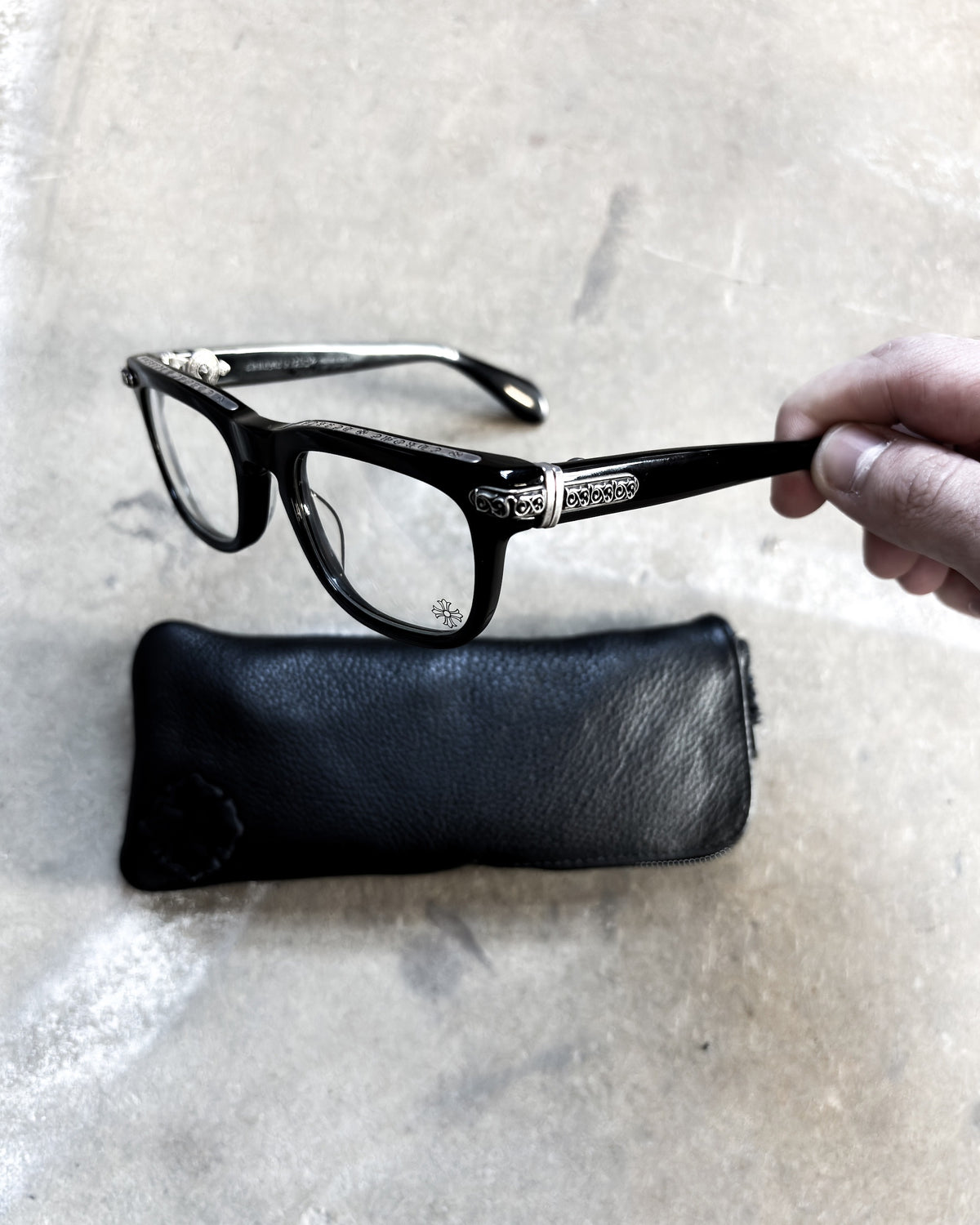 AR69 ETERNITY VINE GLASSES