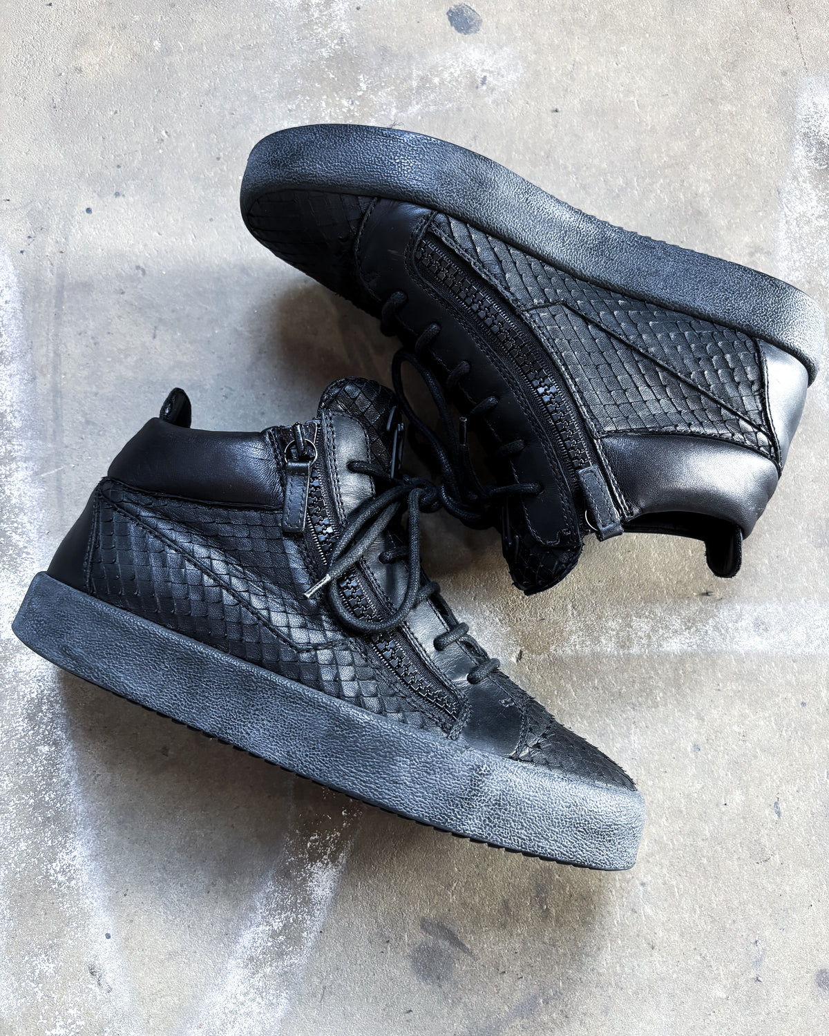 BLACK PYTHON KRISS MID TOP