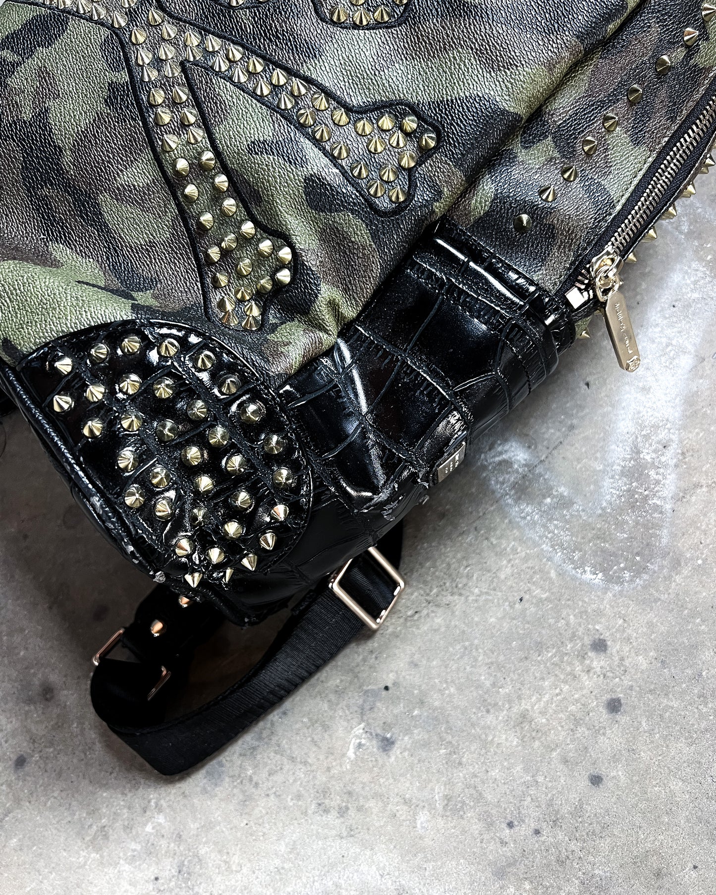 STUDDED CAMO ‘MARGIN’ BACKPACK