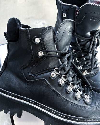 A/W22 BLACK CANADIAN HIKING BOOTS