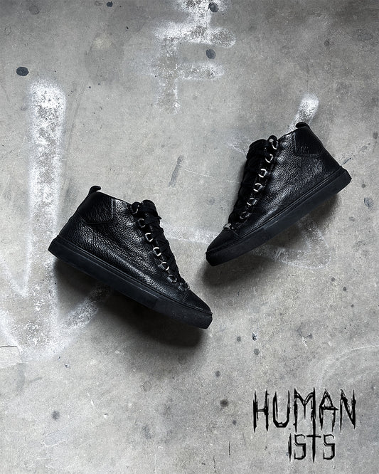 CRACKED BLACK ARENAS