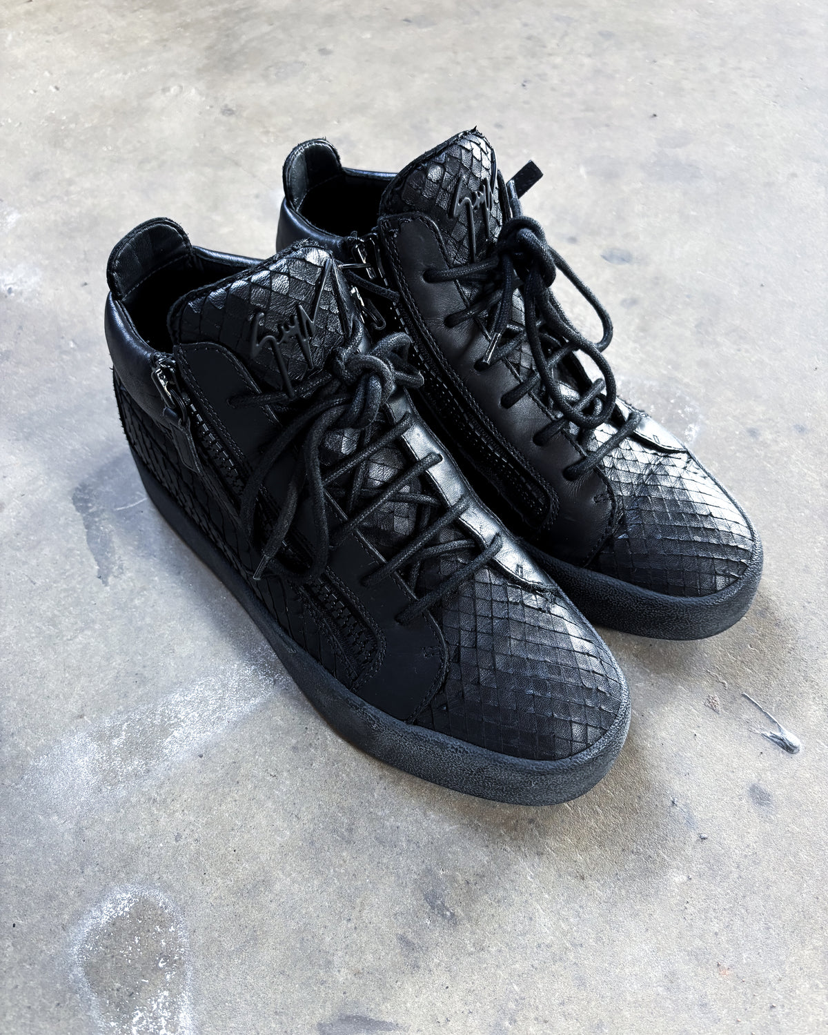 BLACK PYTHON KRISS MID TOP