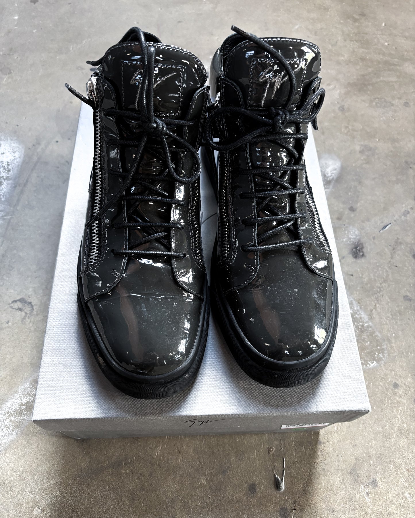 PATENT LEATHER KRISS HIGH TOPS