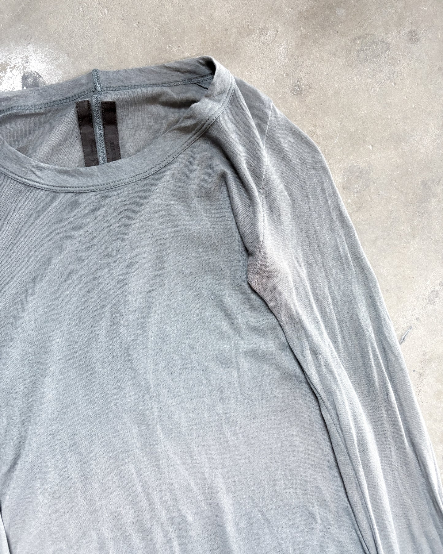 S/S09 “STRUTTER” MOUTHWASH LONGSLEEVE