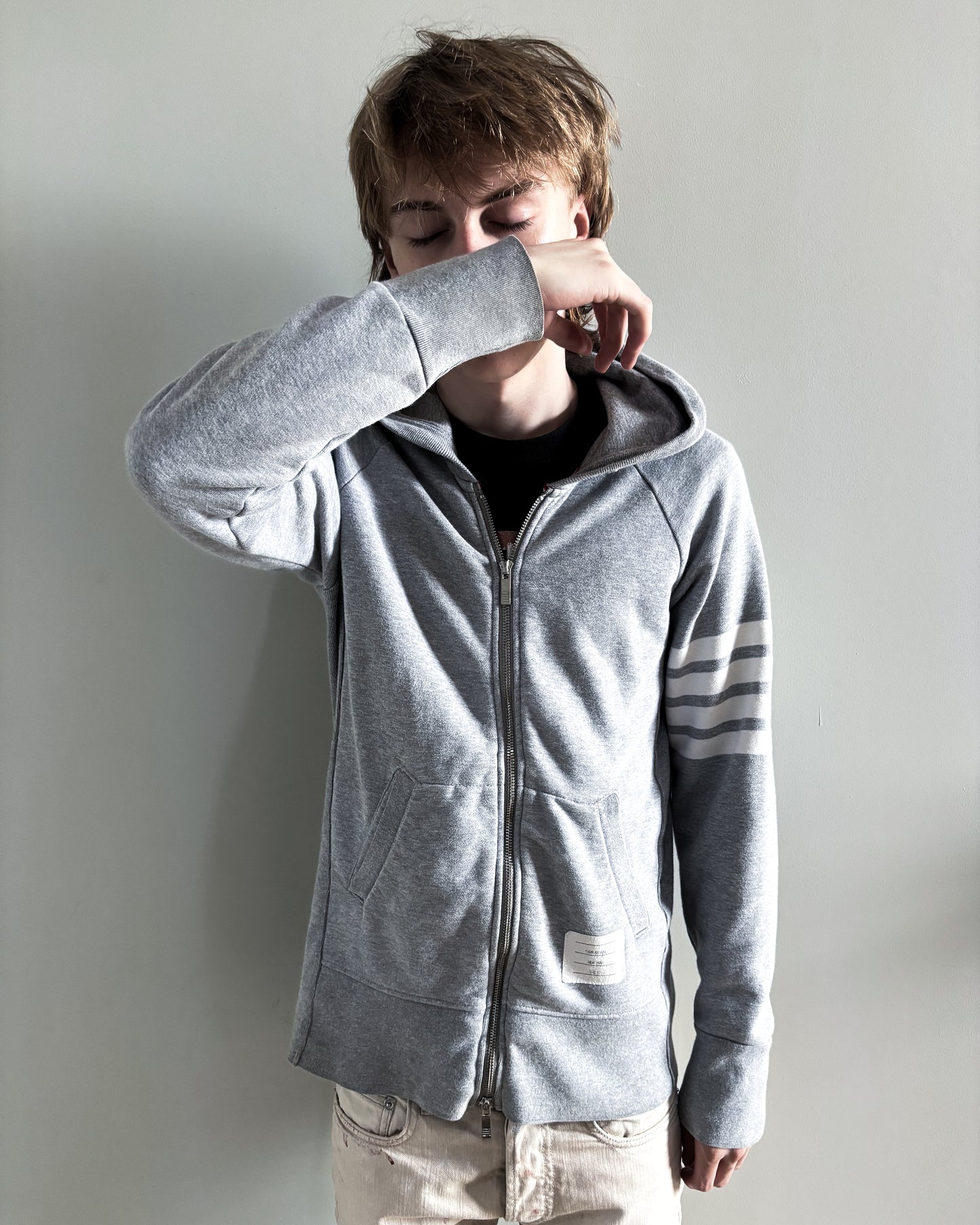GREY 4-BAR ZIP UP