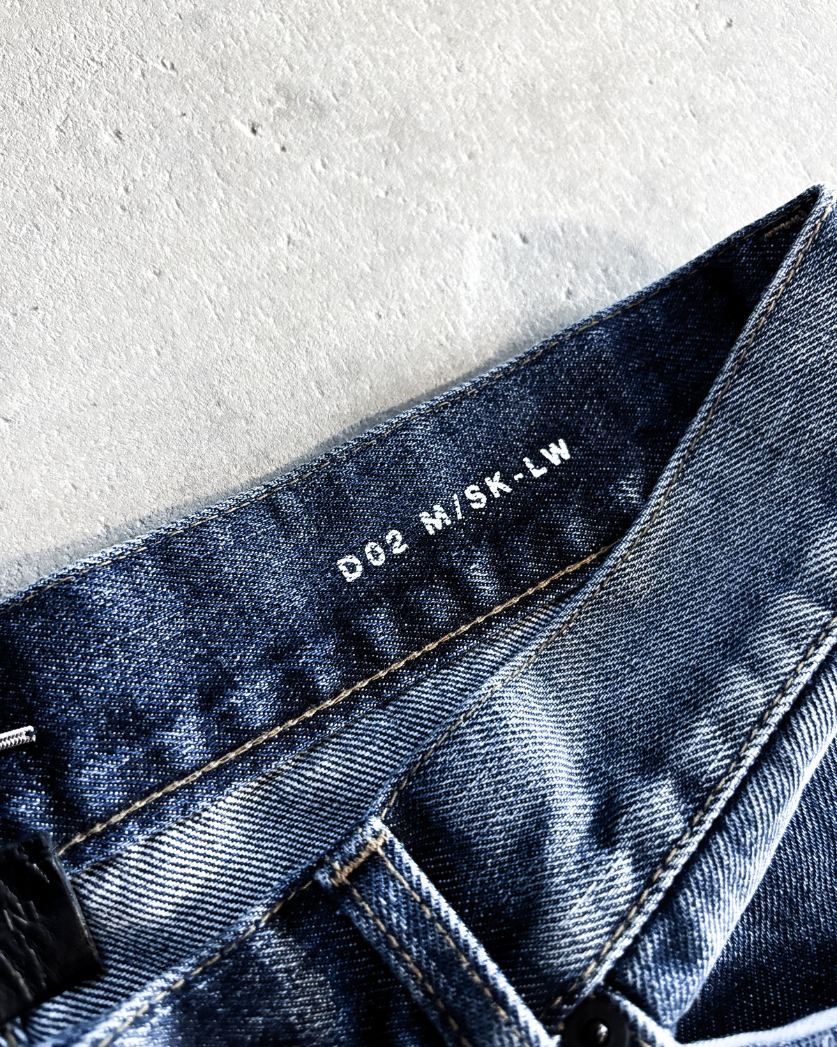 F/W18 BLUE WASHED D02 DENIM
